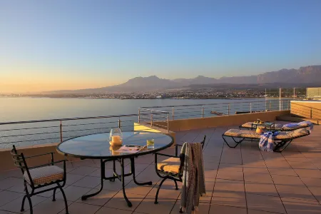 Bayview Отели в г. Гордонс-Бей