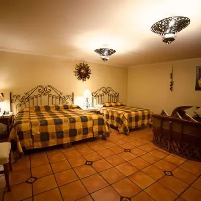 Hotel Hacienda del Sol Hotels near Tlaquepaque Central Bus Station