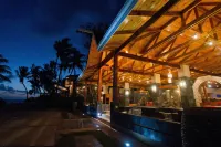 Coco de Mer Hotel and Black Parrot Suites - bar