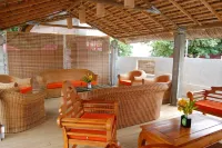 La Tonnelle Guest House - bar