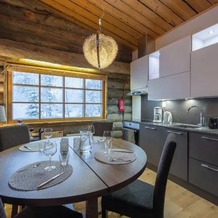 Kuukkeli Log Houses Teerenpesä - Superior Suite A49