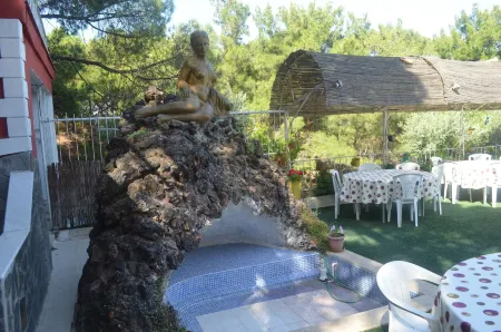 Tunc Hotel Отели в г. Sefa Camlik Mahallesi