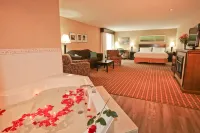 Holiday Inn Express & Suites VERNON by IHG - Hot Tub