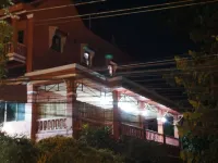 ปาริชาต เพลส โรงแรมในอำเภอ ปัว