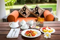 Villa White Queen Resort & Spa