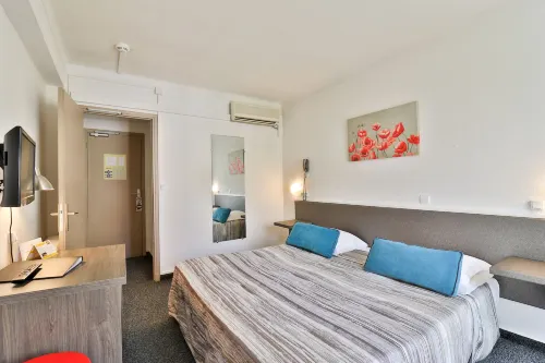 Hôtel le Chardon Bleu Hotels in Sainte-Maxime