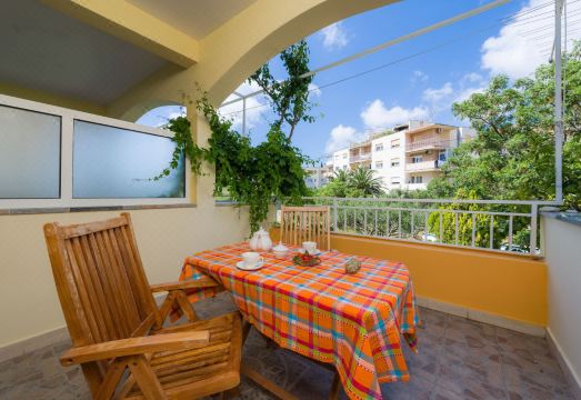 코마진 객실 내부 주방