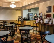 Quality Inn Hotels in Green