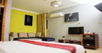 Triple Hill Hotel Hotel a Ga West