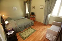 빌라 모레티 트로기르 호텔