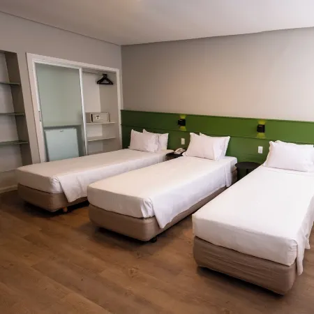 Grande Hotel da Barra Отели рядом с достопримечательностью «Пляж Барра-да-Тижука»