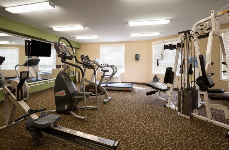 Super 8 by Wyndham Sherwood Park/Edmonton Area photo 2