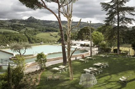 La Posta Hotel & Thermal Spa Отели рядом с достопримечательностью «Val d'Orcia»