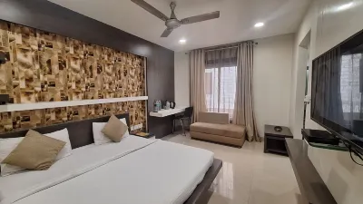 Hotel Alankar Palace Hotels near Habibganj Railway Station