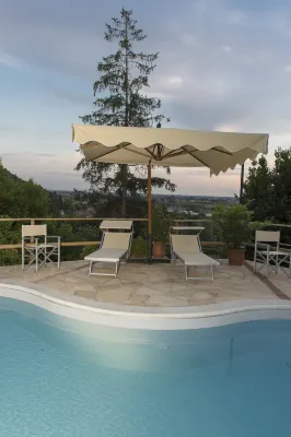 Villa Alta - Residenza d'Epoca Con Piscina