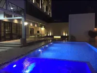 Orchid Riverview Hotel - Pools