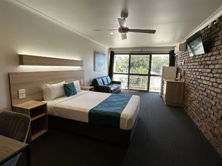 Logan City Motor Inn Отели рядом с достопримечательностью «Beenleigh railway station»
