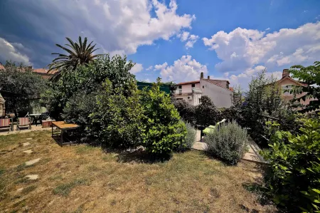 Garden Apartment Hotel