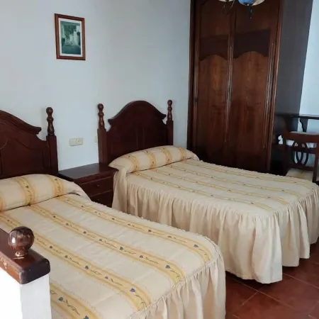 Hostal Ruta de las Nieves