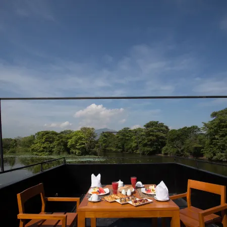 Kalundewa Retreat