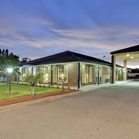 Bushmans Motor Inn