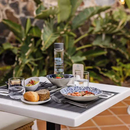 Corallium Beach by Lopesan Hotels - Adults Only