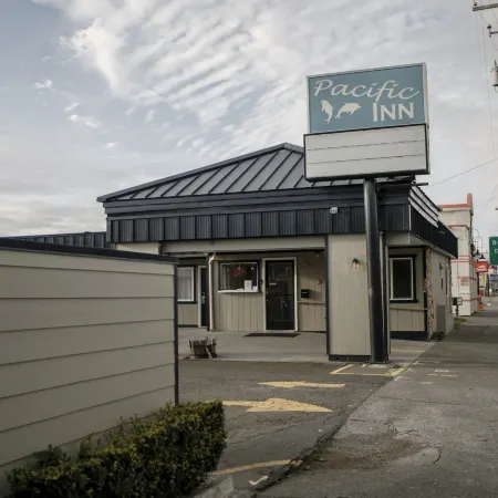 Pacific Inn