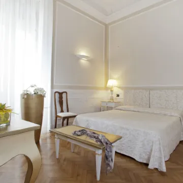 Palazzo Lombardo Hotel dekat Forum Nelson Mandela