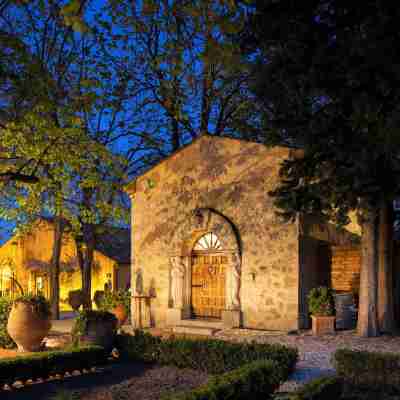 Hostellerie de l'Abbaye de La Celle Hotel Exterior