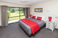 Asure Explorer Motel & Apartments Hotels in Te Anau