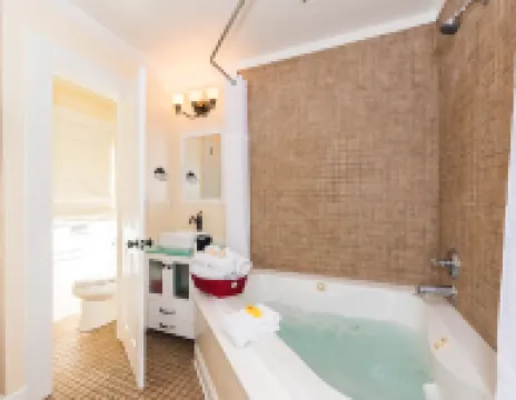 44 Spanish Street Inn - Adults Only