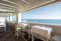 Terrazza Marconi Hotel&Spamarine Hotels in Сенігаллія