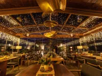 12 Months Resort & Spa Hotels in Mouresi