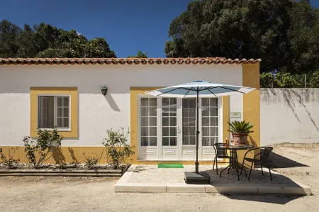 Quinta do Pé Descalço Guesthouse Sintra - Relaxing Countryside Stay to Discover Heritage and Coast