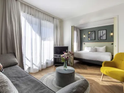 Aparthotel Adagio Paris Buttes-Chaumont Hôtels à : Paris
