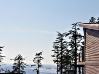 Pacific Rim Retreat Hotels in Ucluelet