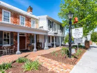 Wayside Inn Hotels in Frederick County