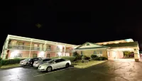 Rodeway Inn Harbison Area - parking