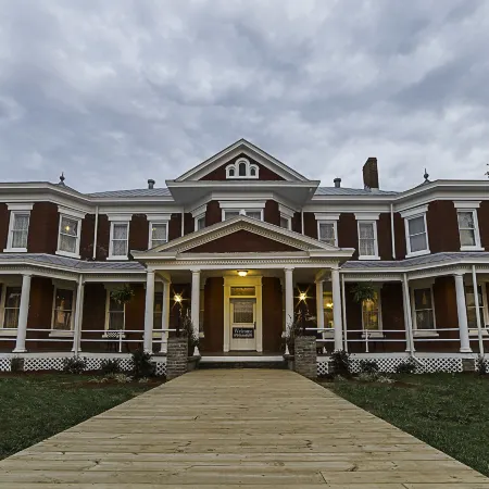 Grand Victorian Inn