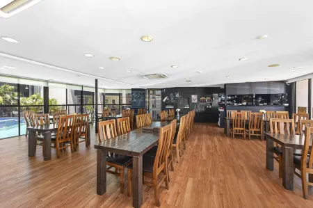 Palm Court Motor Inn