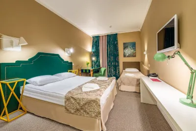 T-Hotel Hotel dekat Saint Petersburg Juridical Academy