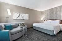 Courtyard Dayton Beavercreek - Parkplatz