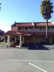 The Beachcomber Hotel Hotels near The Cawthron Steps