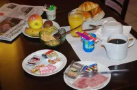 The Originals City, Hôtel le Savoy, Caen - breakfast