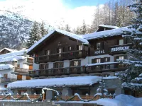 La Madonnina Del Gran Paradiso Wellness Hotel