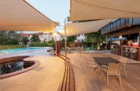 Hotel Barátság - Pools