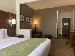 Comfort Suites Peoria I-74