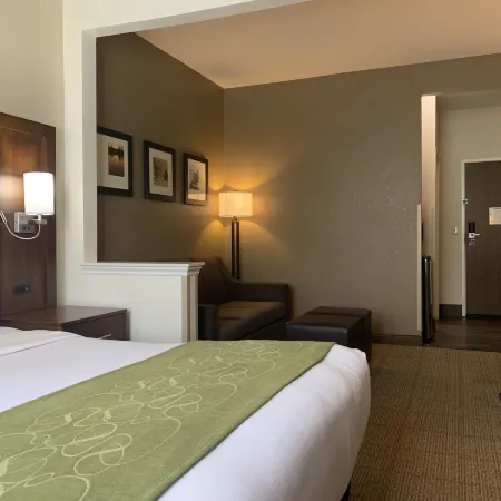 Comfort Suites Peoria I-74