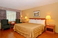 Super 8 by Wyndham Gananoque        Country Squire Resort Hotels in Leeds and the Thousand Islands