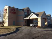 KCI Lodge Hotels in May Township